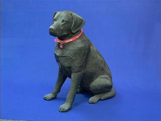 black lab figurine lifesize