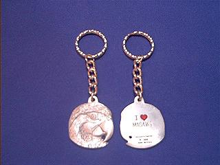 macaw_keychain.JPG