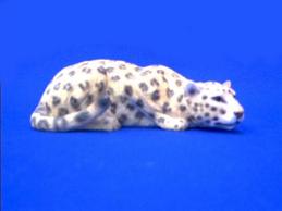 leopard figurine