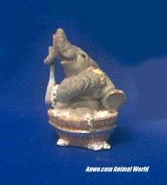 tusker elephant figurine bathtub