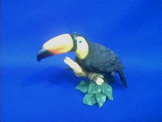 toucan figurine