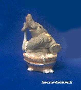 tusker elephant figurine bathtub