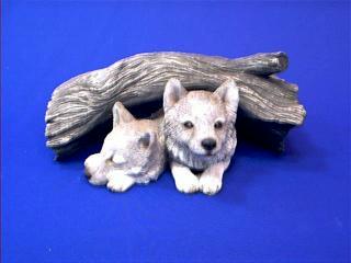 wolf figurines