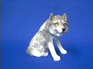 wolf sandicast figurine 