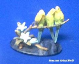 parakeet figurine budgerigar 